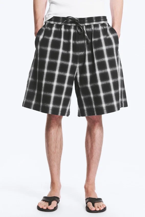 Pantalones cortos de mezcla de lino – A cuadros negros Pantalones cortos de mezcla de lino – A cuadros negros