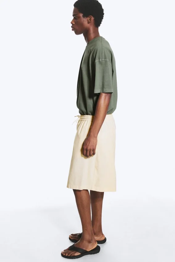 Pantalones cortos de mezcla de lino – Beige claro Pantalones cortos de mezcla de lino – Beige claro