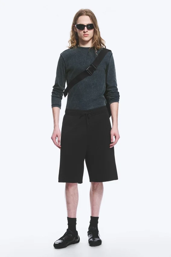 Pantalones cortos de neopreno de corte holgado – Negro Pantalones cortos de neopreno de corte holgado – Negro