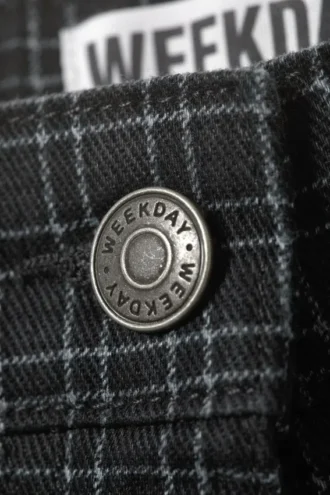Pantalones cortos de sarga de algodón a cuadros hasta la rodilla – Gris oscuro a cuadros