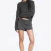 Pantalones cortos de traje de cintura baja – Gris oscuro jaspeado Pantalones cortos de traje de cintura baja – Gris oscuro jaspeado