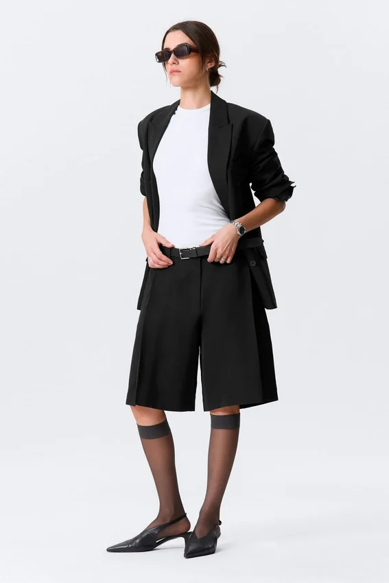 Pantalones cortos de traje de mezcla de lino de talle bajo – Negro Pantalones cortos de traje de mezcla de lino de talle bajo – Negro