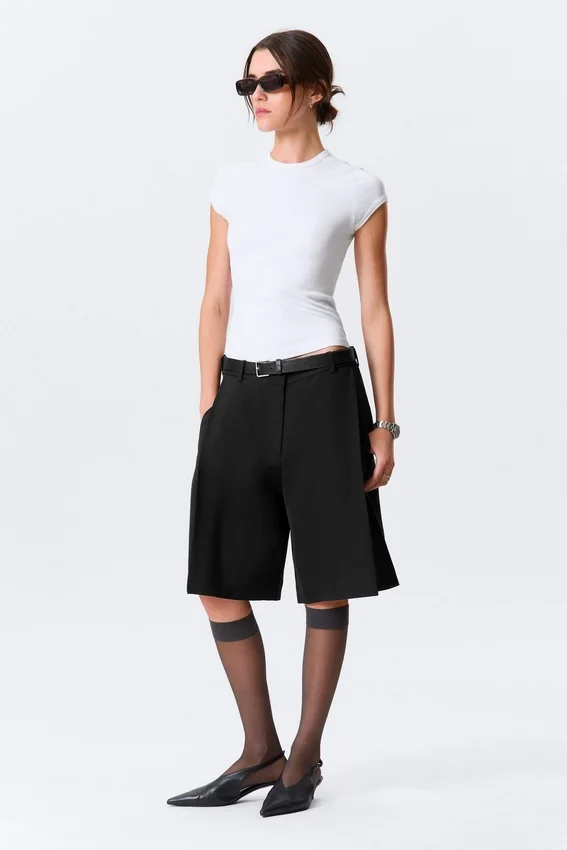 Pantalones cortos de traje de mezcla de lino de talle bajo – Negro Pantalones cortos de traje de mezcla de lino de talle bajo – Negro