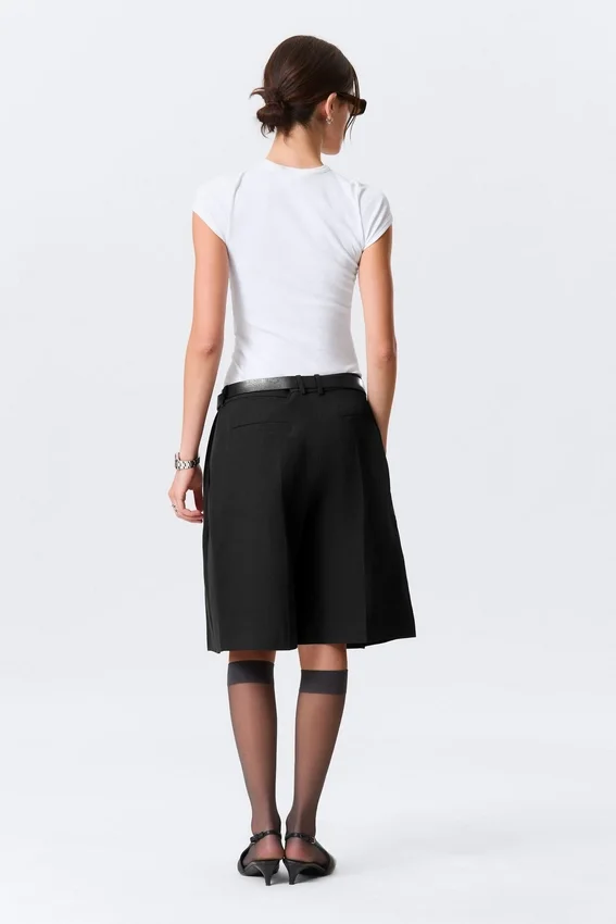 Pantalones cortos de traje de mezcla de lino de talle bajo – Negro Pantalones cortos de traje de mezcla de lino de talle bajo – Negro