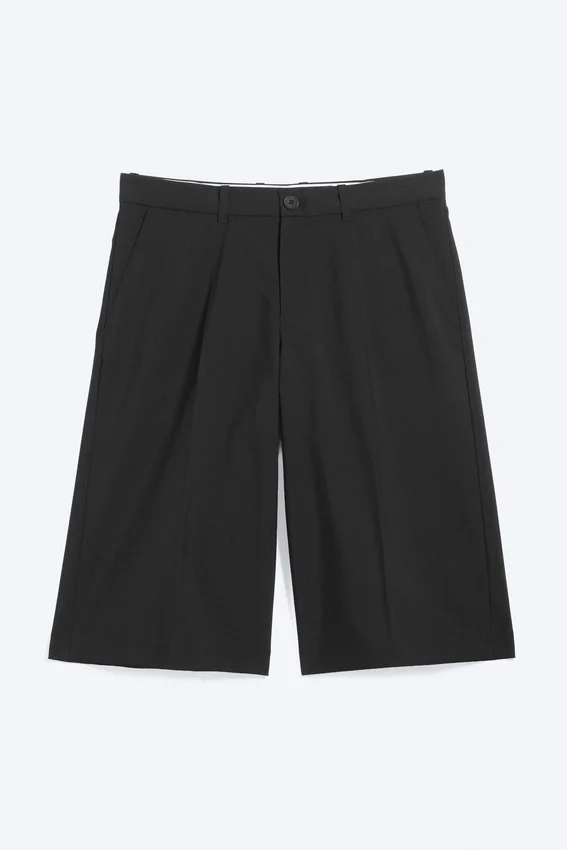 Pantalones cortos de traje de talle bajo y corte holgado – Negro Pantalones cortos de traje de talle bajo y corte holgado – Negro