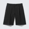 Pantalones cortos de traje hasta la rodilla – Negro Pantalones cortos de traje hasta la rodilla – Negro