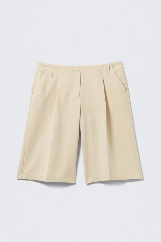 Pantalones cortos de traje holgados de talle bajo y largo tres cuartos – Beige claro Pantalones cortos de traje holgados de talle bajo y largo tres cuartos – Beige claro