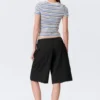 Pantalones cortos de traje holgados de talle bajo y largo tres cuartos – Negro Pantalones cortos de traje holgados de talle bajo y largo tres cuartos – Negro
