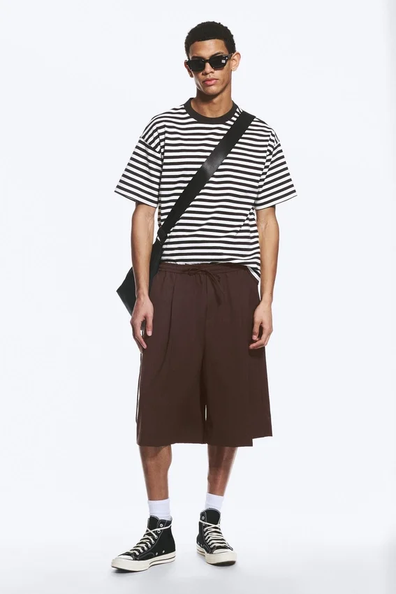 Pantalones cortos de traje holgados de talle medio – Marrón oscuro Pantalones cortos de traje holgados de talle medio – Marrón oscuro