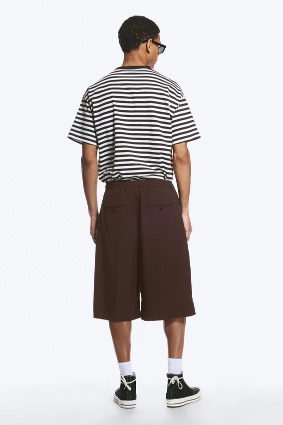 Pantalones cortos de traje holgados de talle medio – Marrón oscuro Pantalones cortos de traje holgados de talle medio – Marrón oscuro