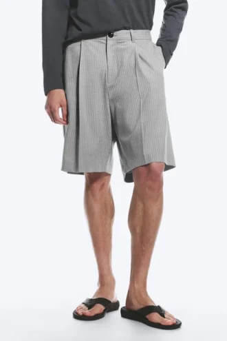 Pantalones cortos de traje holgados Uno – Gris claro empolvado Pantalones cortos de traje holgados Uno – Gris claro empolvado