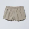 Pantalones cortos deportivos de nailon – Beige