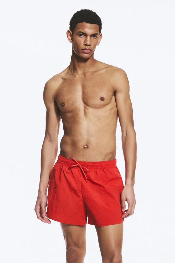 Pantalones cortos estructurados a media pierna – Rojo Pantalones cortos estructurados a media pierna – Rojo