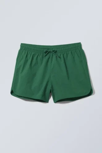 Pantalones cortos estructurados a media pierna – Verde oscuro Pantalones cortos estructurados a media pierna – Verde oscuro