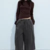 Pantalones cortos holgados de talle bajo – Gris oscuro Pantalones cortos holgados de talle bajo – Gris oscuro