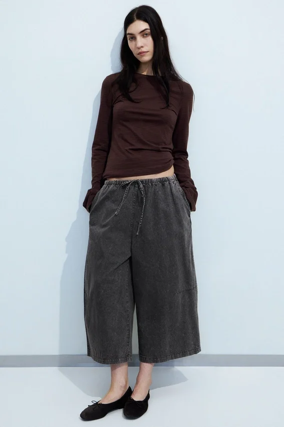 Pantalones cortos holgados de talle bajo – Gris oscuro Pantalones cortos holgados de talle bajo – Gris oscuro
