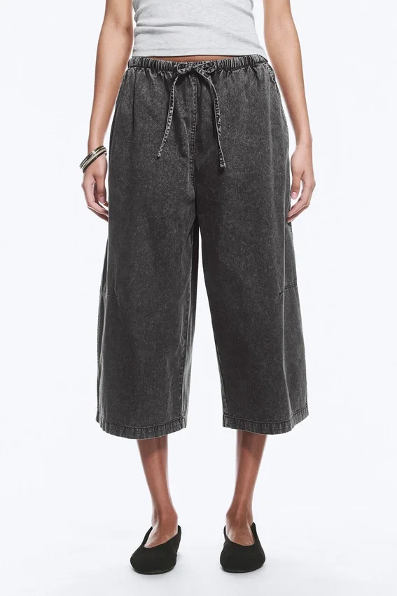 Pantalones cortos holgados de talle bajo – Gris oscuro Pantalones cortos holgados de talle bajo – Gris oscuro