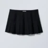 Pantalones cortos plisados – Negro