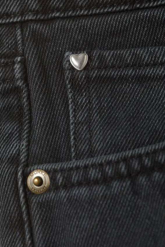 Pantalones cortos vaqueros de talle bajo con bajo sin rematar – Azul ahumado – Azul oscuro Pantalones cortos vaqueros de talle bajo con bajo sin rematar – Azul ahumado – Azul oscuro
