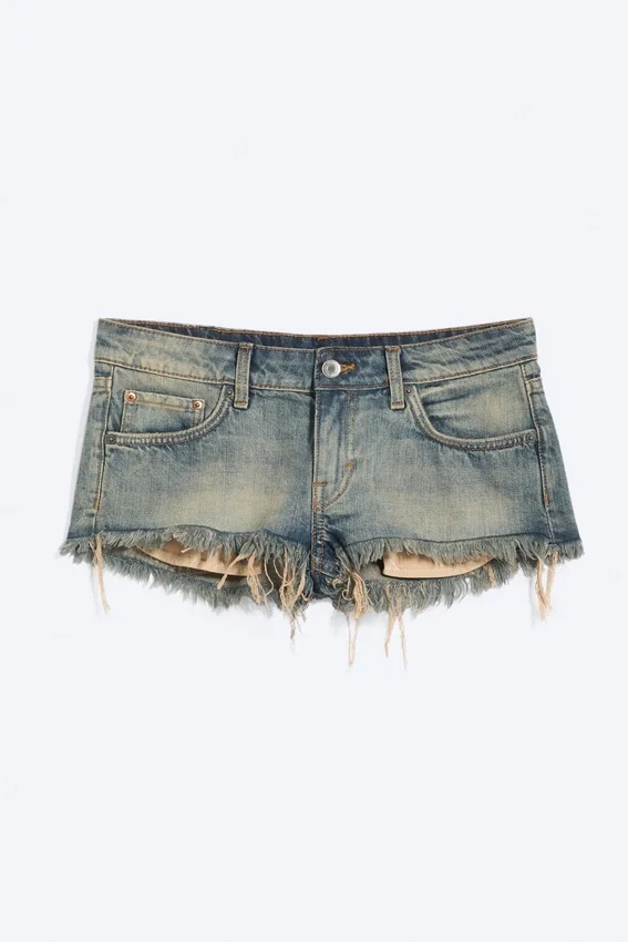 Pantalones cortos vaqueros de talle bajo con flecos Venus – Azul Arizona – Azul medio Pantalones cortos vaqueros de talle bajo con flecos Venus – Azul Arizona – Azul medio