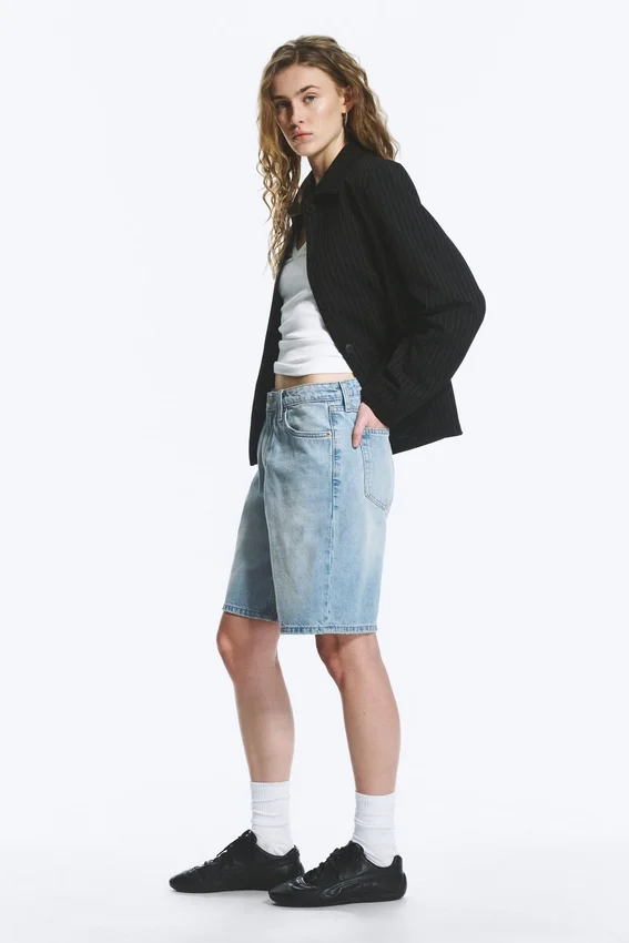 Pantalones cortos vaqueros de talle bajo Monterey – Azul Kimberley – Azul claro Pantalones cortos vaqueros de talle bajo Monterey – Azul Kimberley – Azul claro