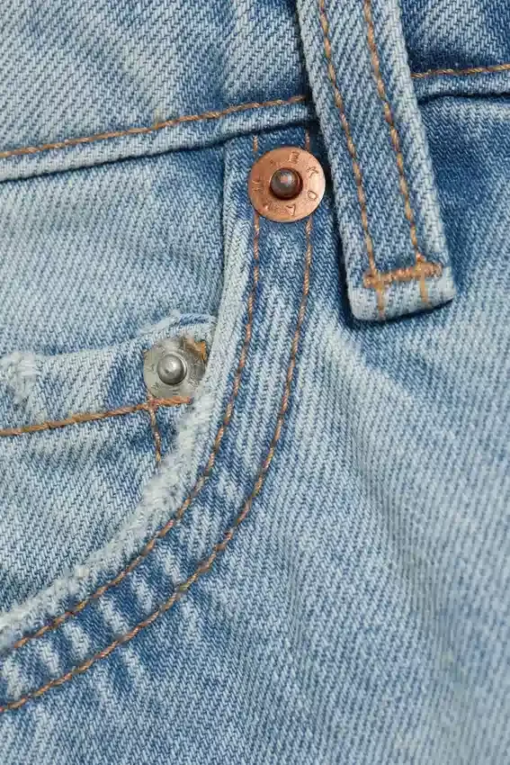 Pantalones cortos vaqueros de talle bajo Monterey – Azul Kimberley – Azul claro Pantalones cortos vaqueros de talle bajo Monterey – Azul Kimberley – Azul claro