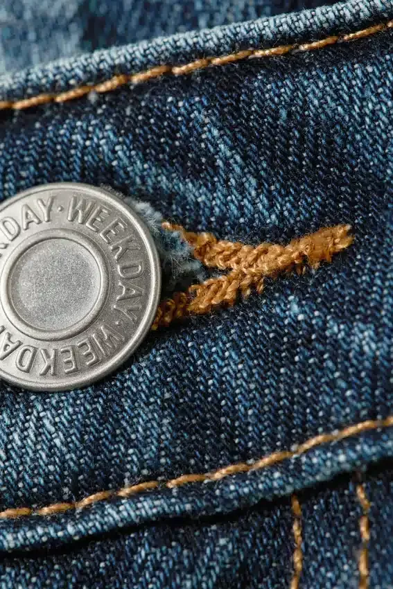 Pantalones cortos vaqueros de talle bajo Monterey – Azul radio – Azul medio Pantalones cortos vaqueros de talle bajo Monterey – Azul radio – Azul medio