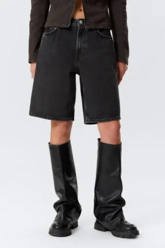 Pantalones cortos vaqueros de talle bajo Monterey – Negro ajustado