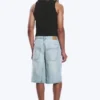 Pantalones cortos vaqueros de talle medio, holgados y con pinzas – Dream Blue – Azul claro Pantalones cortos vaqueros de talle medio, holgados y con pinzas – Dream Blue – Azul claro