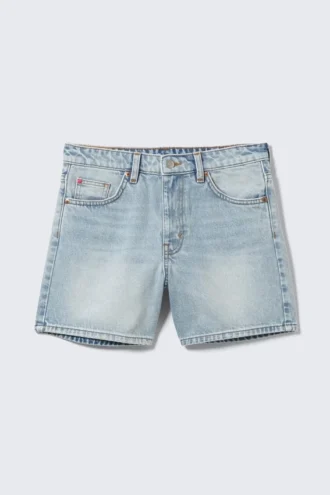 Pantalones cortos vaqueros de talle medio y corte recto Aimo – Azul Venecia – Azul claro