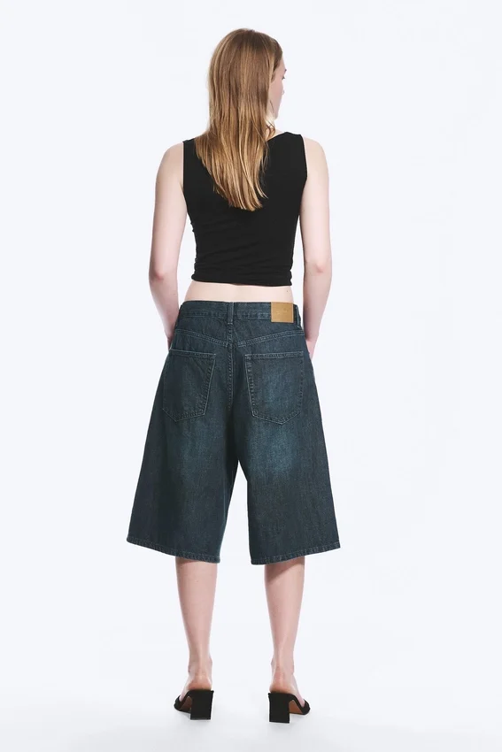 Pantalones cortos vaqueros holgados de talle medio Astro Loose Baggy – Azul lago – Azul medio Pantalones cortos vaqueros holgados de talle medio Astro Loose Baggy – Azul lago – Azul medio