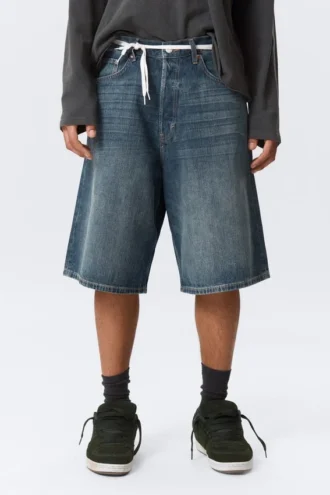Pantalones cortos vaqueros holgados de talle medio Astro Loose Baggy – Blue Hymn – Azul medio