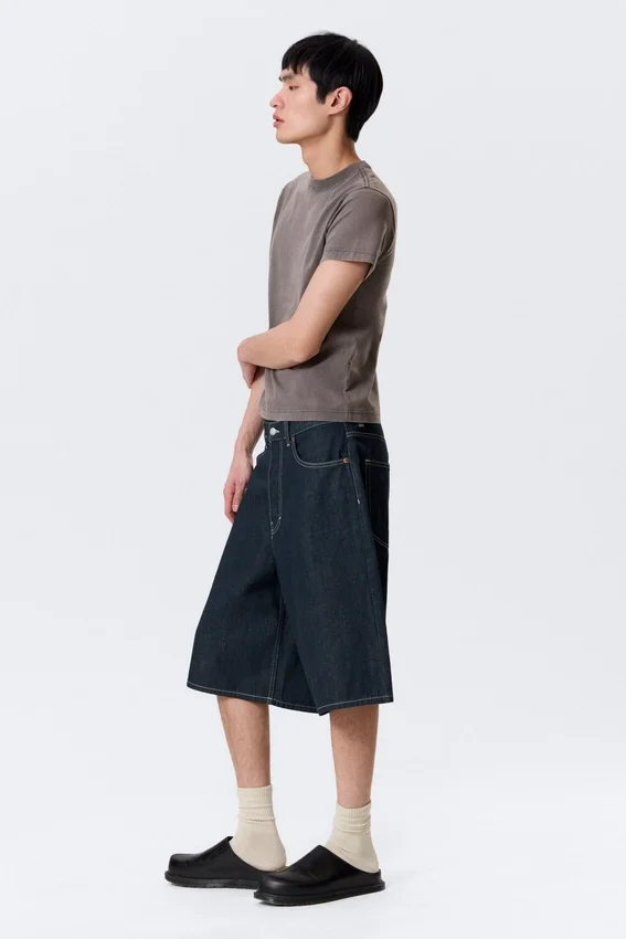 Pantalones cortos vaqueros holgados de talle medio Astro Loose Baggy – Blue Rinse – Azul oscuro Pantalones cortos vaqueros holgados de talle medio Astro Loose Baggy – Blue Rinse – Azul oscuro