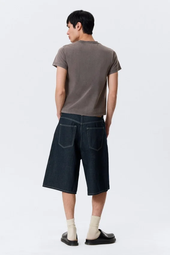 Pantalones cortos vaqueros holgados de talle medio Astro Loose Baggy – Blue Rinse – Azul oscuro Pantalones cortos vaqueros holgados de talle medio Astro Loose Baggy – Blue Rinse – Azul oscuro