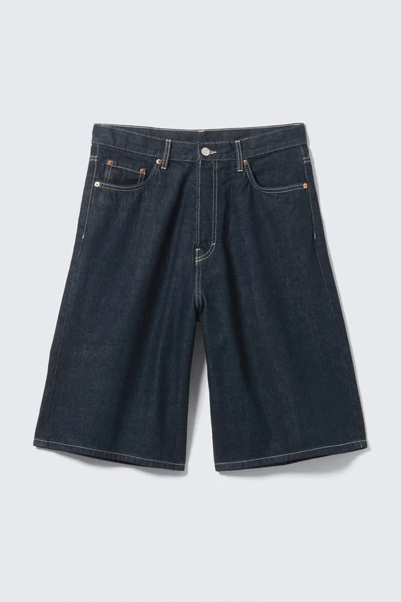Pantalones cortos vaqueros holgados de talle medio Astro Loose Baggy – Blue Rinse – Azul oscuro Pantalones cortos vaqueros holgados de talle medio Astro Loose Baggy – Blue Rinse – Azul oscuro