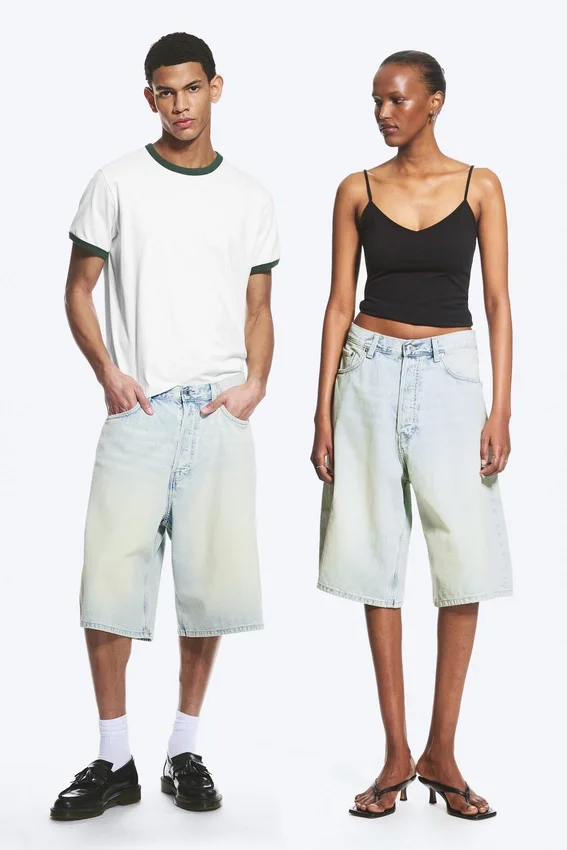 Pantalones cortos vaqueros holgados de talle medio Astro Loose Baggy – Citizen Blue – Azul claro Pantalones cortos vaqueros holgados de talle medio Astro Loose Baggy – Citizen Blue – Azul claro