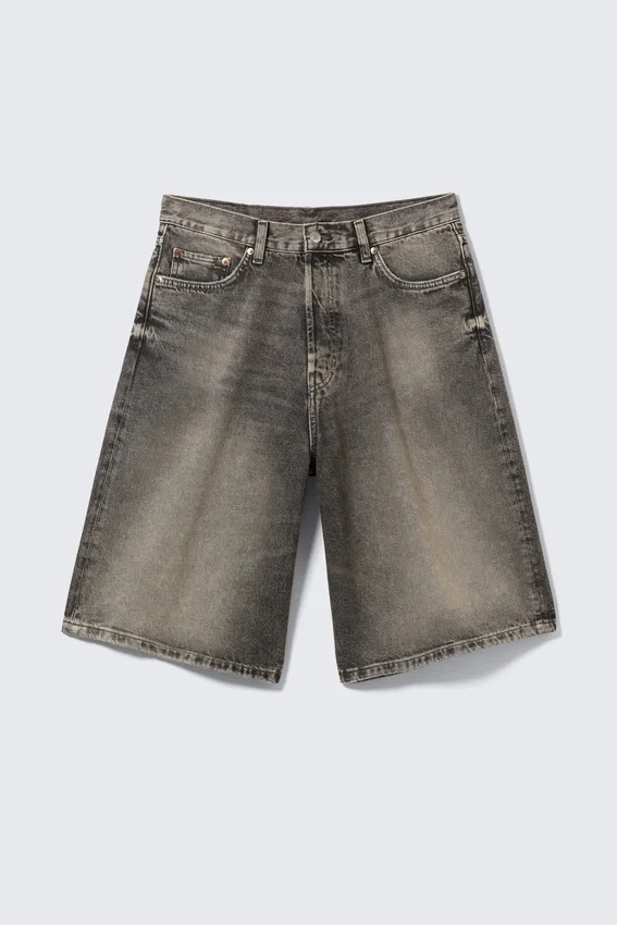 Pantalones cortos vaqueros holgados de talle medio Astro – Negro Redondo – Negro Pantalones cortos vaqueros holgados de talle medio Astro – Negro Redondo – Negro