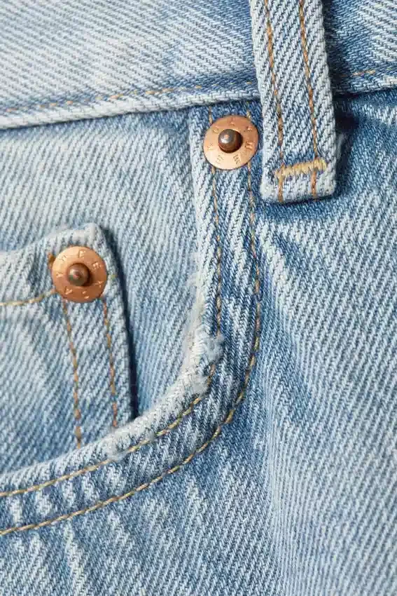 Pantalones cortos vaqueros holgados de talle medio Galaxy – Lip Blue – Azul claro Pantalones cortos vaqueros holgados de talle medio Galaxy – Lip Blue – Azul claro