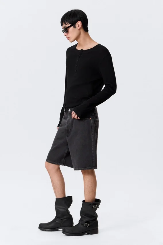 Pantalones cortos vaqueros holgados de talle medio Galaxy – Tuned Black Pantalones cortos vaqueros holgados de talle medio Galaxy – Tuned Black
