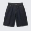 Pantalones cortos vaqueros holgados de tiro medio Void – Blue Rinse – Azul oscuro Pantalones cortos vaqueros holgados de tiro medio Void – Blue Rinse – Azul oscuro