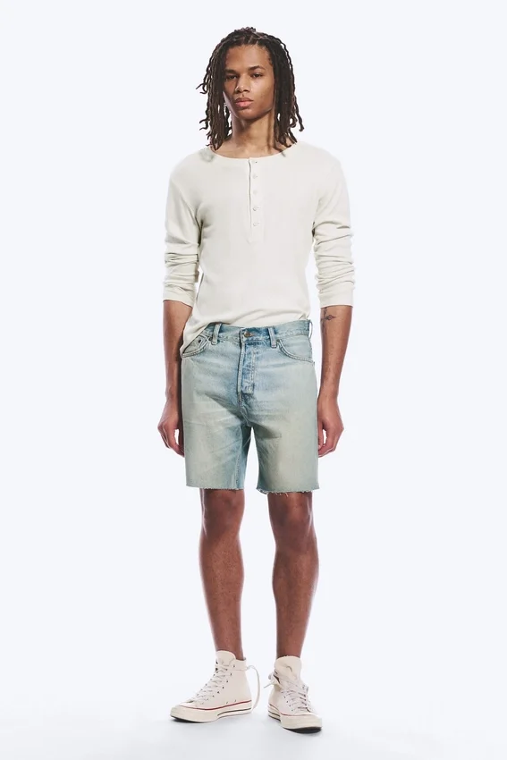 Pantalones cortos vaqueros holgados hasta la mitad del muslo – Azul puerto – Azul claro Pantalones cortos vaqueros holgados hasta la mitad del muslo – Azul puerto – Azul claro