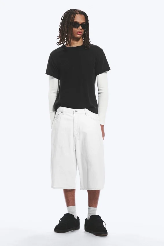 Pantalones cortos vaqueros largos holgados de talle medio Void – Blanco sucio – Blanco Pantalones cortos vaqueros largos holgados de talle medio Void – Blanco sucio – Blanco