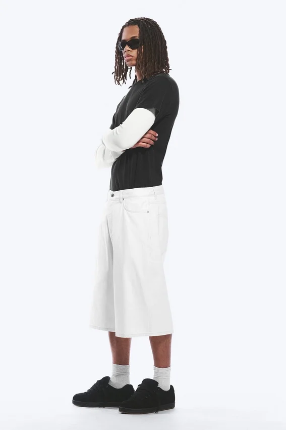 Pantalones cortos vaqueros largos holgados de talle medio Void – Blanco sucio – Blanco Pantalones cortos vaqueros largos holgados de talle medio Void – Blanco sucio – Blanco