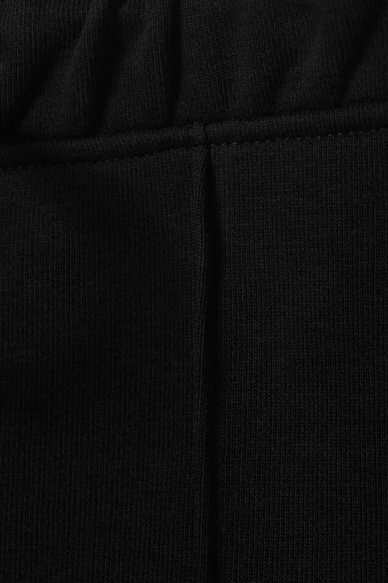 Pantalones de chándal acampanados con pinzas y cintura media – Negro Pantalones de chándal acampanados con pinzas y cintura media – Negro