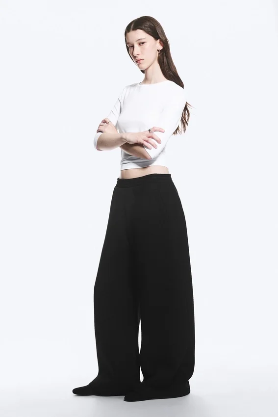 Pantalones de chándal de neopreno de corte holgado y pierna ancha – Negro Pantalones de chándal de neopreno de corte holgado y pierna ancha – Negro