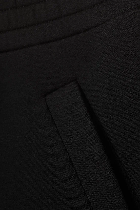 Pantalones de chándal de neopreno de corte holgado y pierna ancha – Negro Pantalones de chándal de neopreno de corte holgado y pierna ancha – Negro