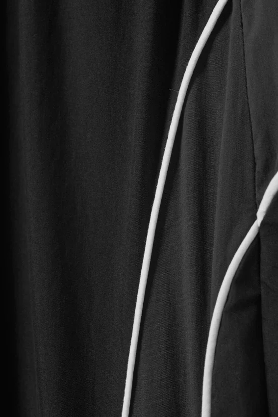 Pantalones de chándal de pierna ancha con ribetes en contraste – Negro Pantalones de chándal de pierna ancha con ribetes en contraste – Negro