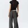 Pantalones de chándal de talle bajo, holgados y de pierna ancha – Gris oscuro Pantalones de chándal de talle bajo, holgados y de pierna ancha – Gris oscuro