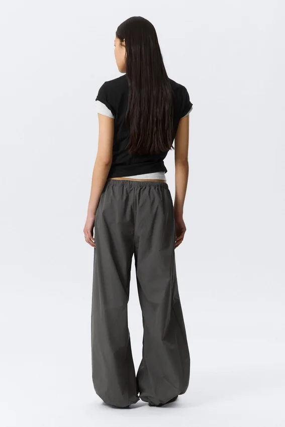 Pantalones de chándal de talle bajo, holgados y de pierna ancha – Gris oscuro Pantalones de chándal de talle bajo, holgados y de pierna ancha – Gris oscuro