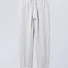 Pantalones de chándal estándar – Gris claro Pantalones de chándal estándar – Gris claro